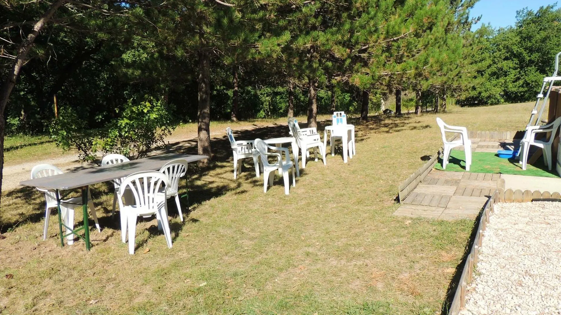 Chalet Confortable Aux Tourettes Avec Piscine Partagee Les Tourrettes